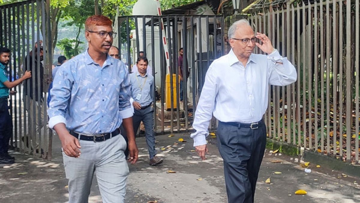শেখ হাসিনার মানবতাবিরোধী মামলার সাক্ষ্য দিতে ট্রাইব্যুনালে মাহমুদুর রহমান