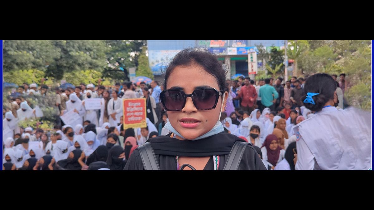 ‘দশম গ্রেড আমাদের অধিকার, বিএসসিরা কেন দাবি করবে?’