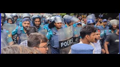 পুলিশের ধাওয়া খেয়ে যেভাবে যমুনা ত্যাগ করে ৩৫ চাকরি প্রত্যাশীরা