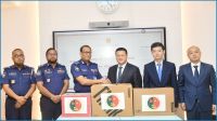 বাংলাদেশ পুলিশকে কম্পিউটার উপহার দিল চীনা দূতাবাস