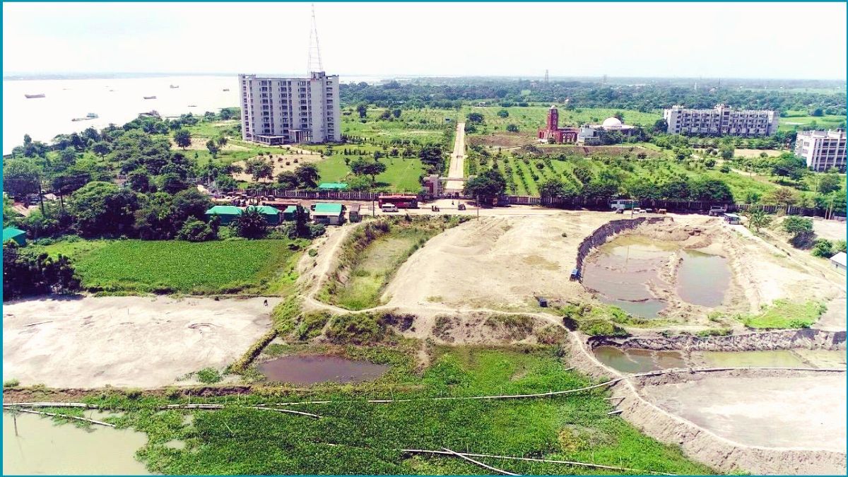 নারায়ণগঞ্জে ৭০ বছর বেদখল থাকা ৬০ কোটি টাকার জমি উদ্ধার