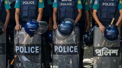 আ. লীগের মিছিলের সময় দায়িত্বে অবহেলা, ৩ পুলিশ কর্মকর্তা বরখাস্ত