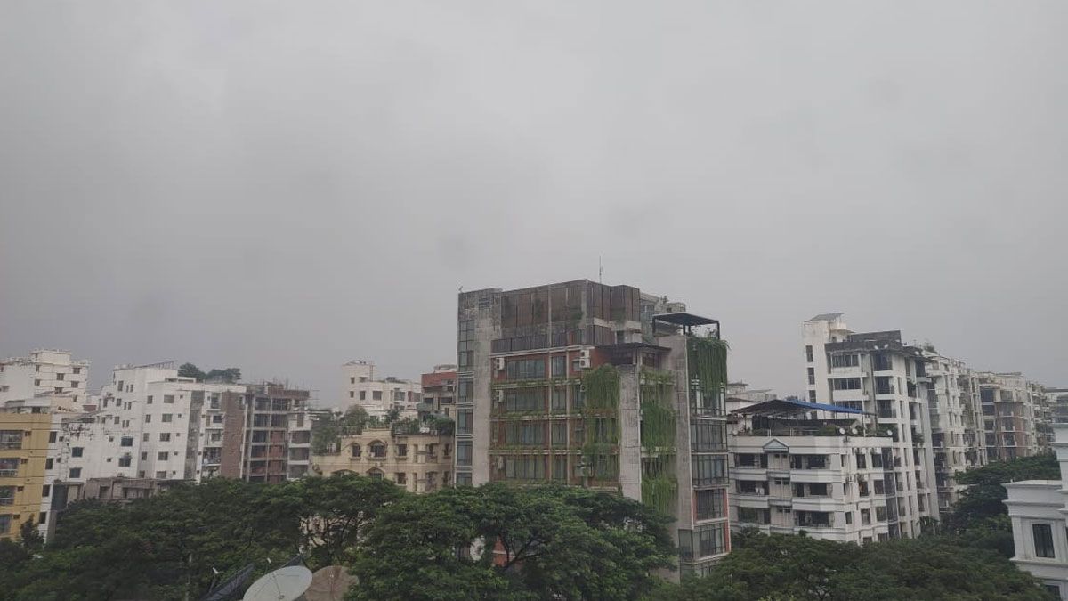 আজ ‘অস্বাস্থ্যকর’ ঢাকার বাতাস, আইকিউএয়ার স্কোর কত?