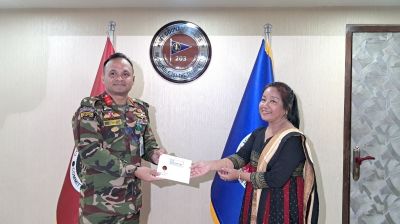 দুর্গাপূজা উপলক্ষে খাগড়াছড়ি সেনা রিজিয়নের উপহার প্রদান