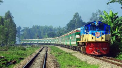 পূজার ছুটিতে ৪ জোড়া বিশেষ ট্রেন চালু, পদ্মা ও মধুমতির ডে-অফ প্রত্যাহার