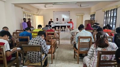 বান্দরবানে ফ্রি ল্যান্সিং প্রশিক্ষণ কোর্সে পরীক্ষার্থী ২ শতাধিক