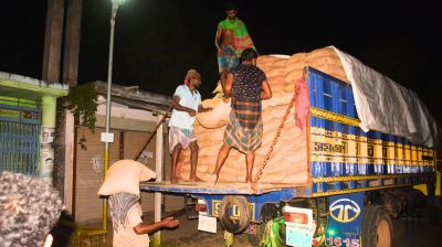 ওএমএস ডিলারের গুদাম থেকে ৭৭ টন চাল জব্দ