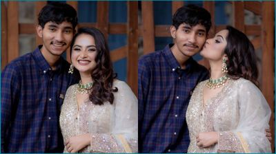 চুমু খেয়ে কেয়া পায়েল কাকে জন্মদিনের শুভেচ্ছা জানালেন?