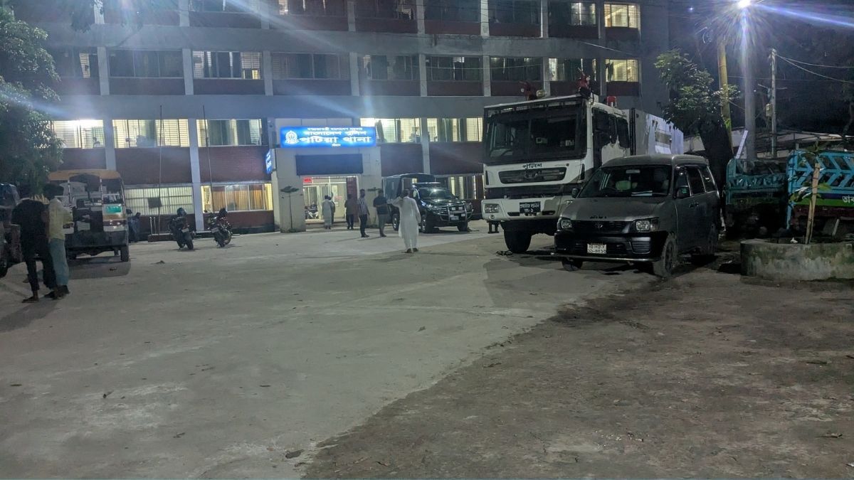 পটিয়ায় ইসলামী ব্যাংক ইস্যুতে ৩০০ জনের বিরুদ্ধে মামলা