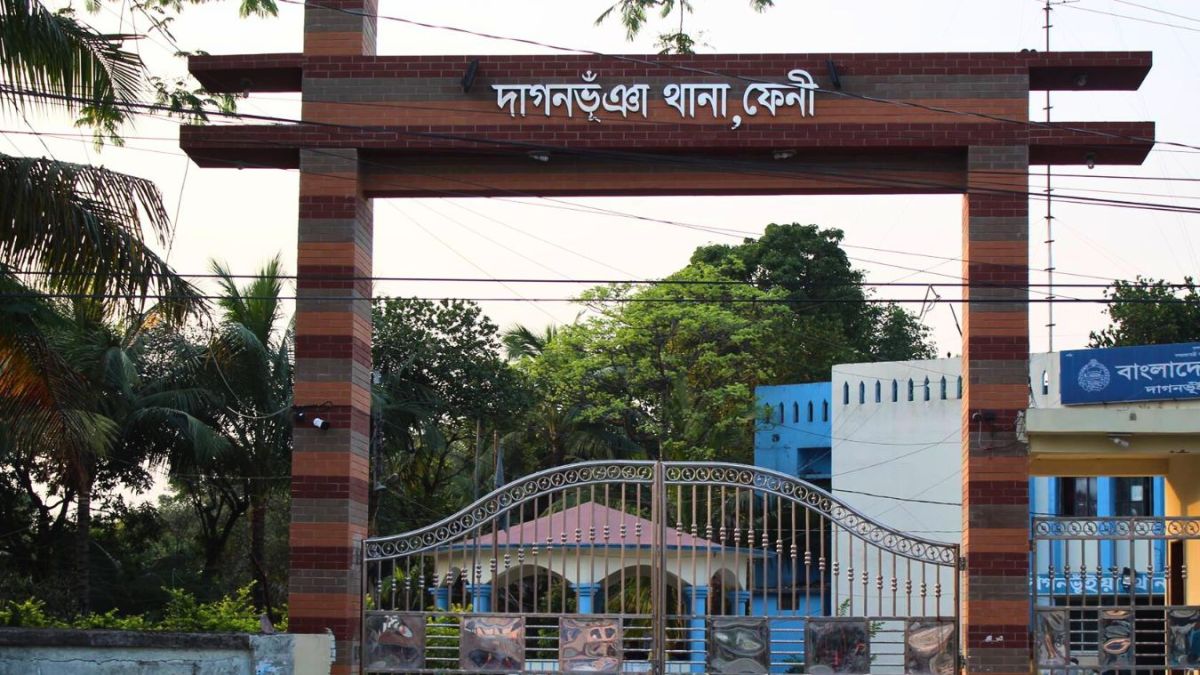 ফেনীতে পারিবারিক কলহে স্ত্রীর হাতে স্বামী খুন