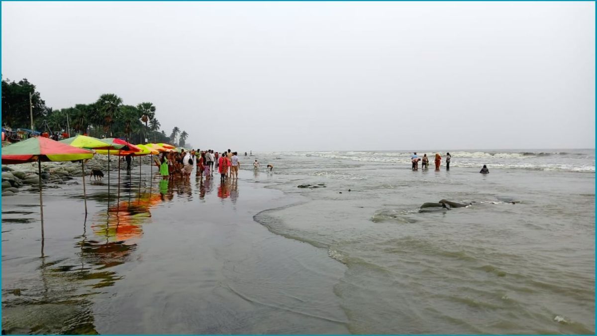 নিম্নচাপের প্রভাবে হোটেলবন্দি পর্যটক, হতাশ ব্যবসায়ীরা
