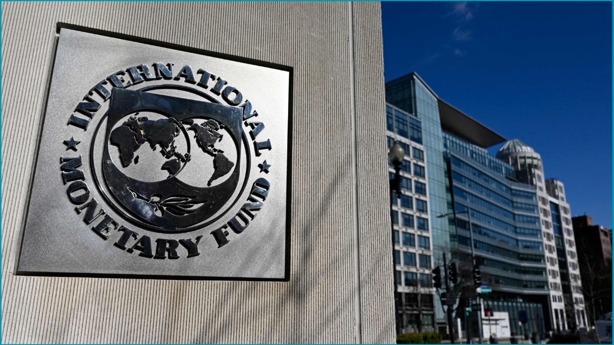 পাল্টা শুল্কের চাপ এখনও বহন করছে কোম্পানিগুলো : আইএমএফ