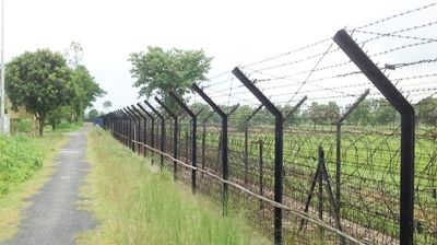সাতক্ষীরার তলুইগাছা সীমান্ত দিয়ে ১৫ বাংলাদেশিকে হস্তান্তর করেছে বিএসএফ