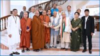 প্রবারণা পূর্ণিমায় প্রধান উপদেষ্টার সঙ্গে বৌদ্ধ নেতৃবৃন্দের শুভেচ্ছা বিনিময়