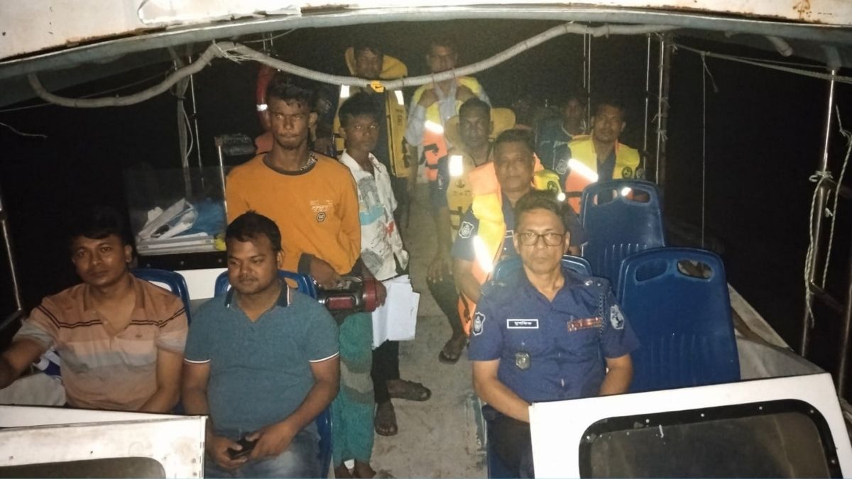 চাঁদপুরে মা ইলিশ রক্ষা অভিযানে ১১ জেলে গ্রেপ্তার