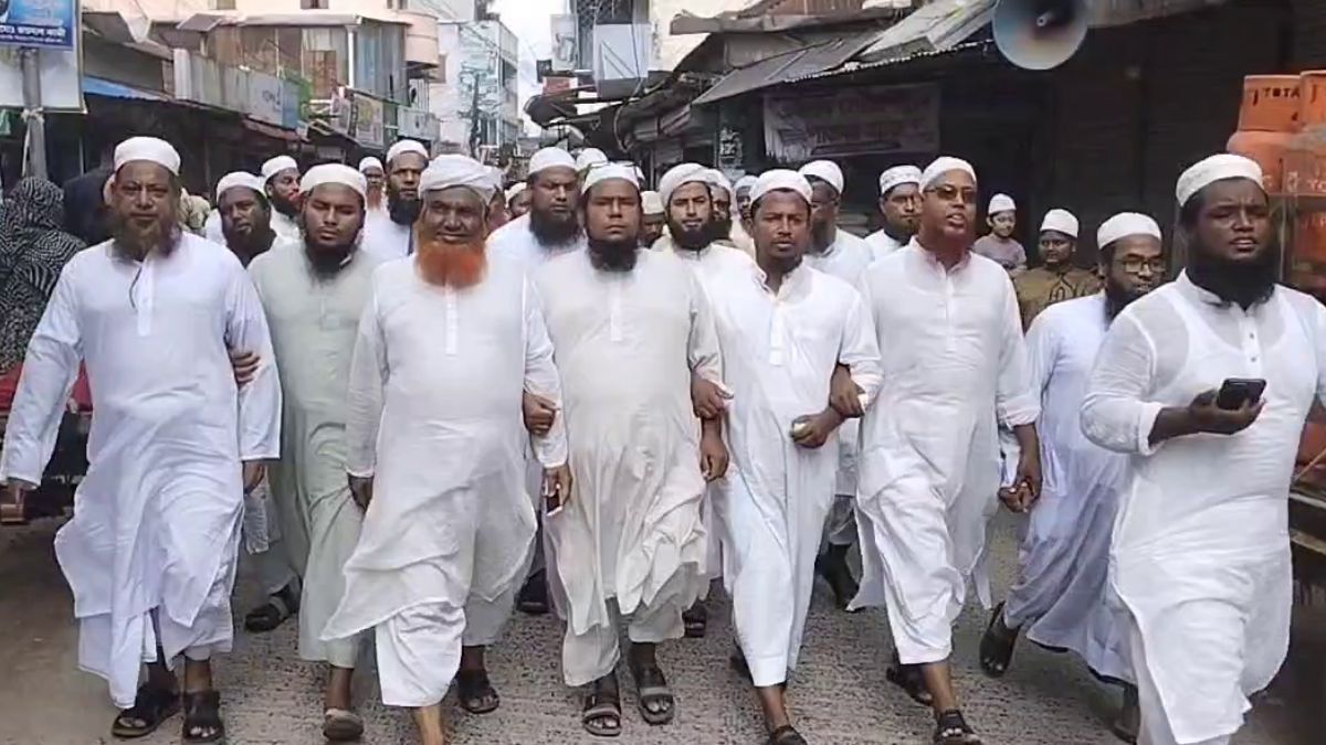 অপূর্ব পালের শাস্তির দাবিতে শিবচরে মিছিল-সমাবেশ