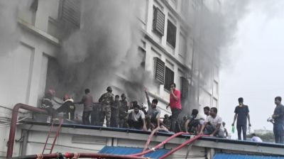 আশুলিয়ায় পোশাক কারখানায় আগুন, নিয়ন্ত্রণে ৯ ইউনিট