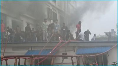 আশুলিয়ায় পোশাক কারখানায় আগুন