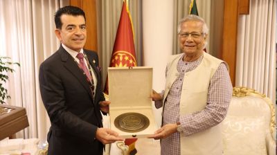 প্রধান উপদেষ্টার সঙ্গে আইসেস্কো মহাপরিচালকের বৈঠক