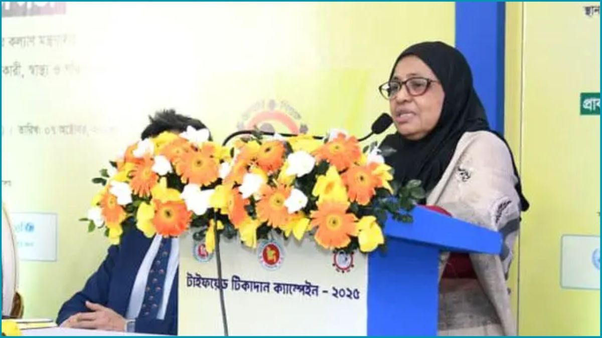 টাইফয়েড টিকা শতভাগ নিশ্চিতের নির্দেশ স্বাস্থ্য উপদেষ্টার