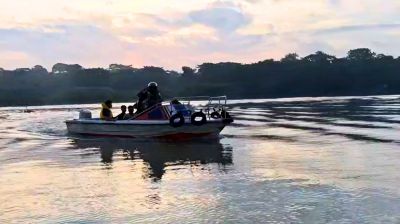 চাঁদপুরে নিষেধাজ্ঞা অমান্য করে ইলিশ ধরায় ২৪ জেলে আটক