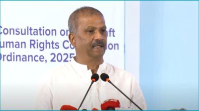 বর্তমান রাষ্ট্রকাঠামো থেকে জাতির সেফ এক্সিট প্রয়োজন : আসিফ নজরুল
