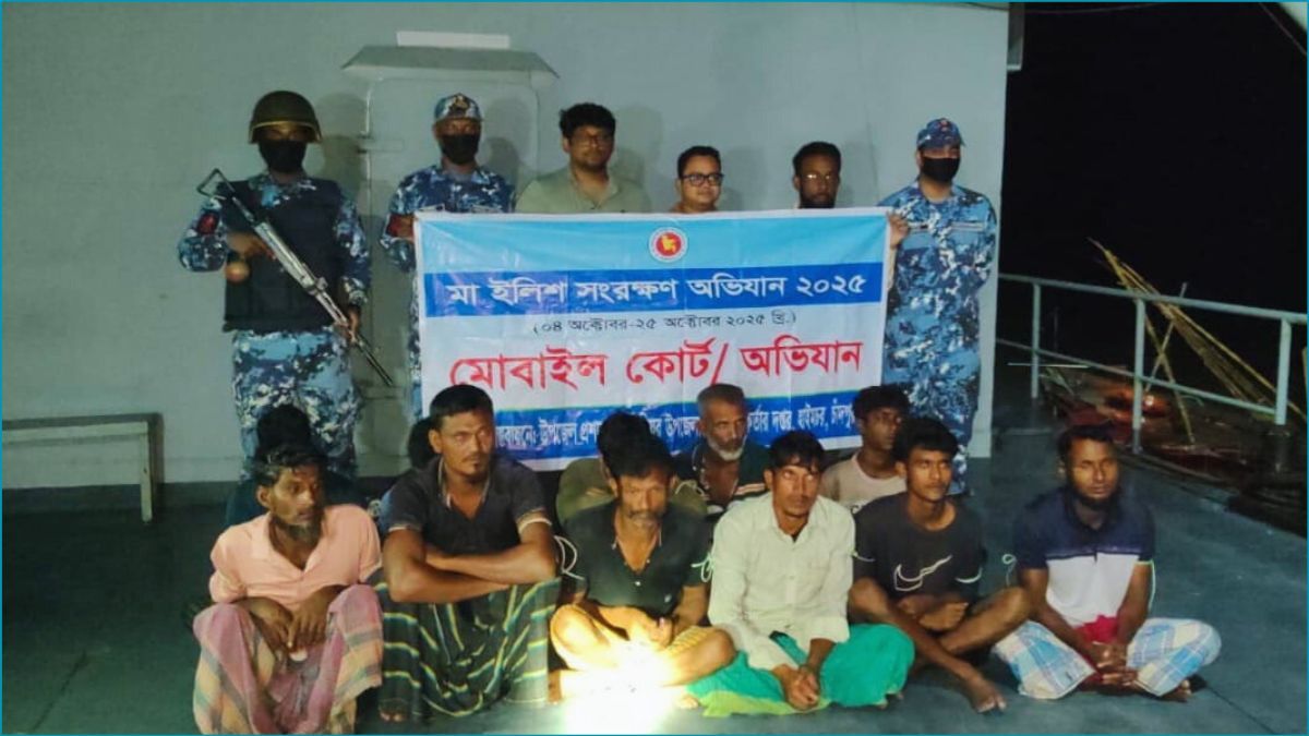 মেঘনায় মা ইলিশ রক্ষা অভিযানে ৮ জনের কারাদণ্ড