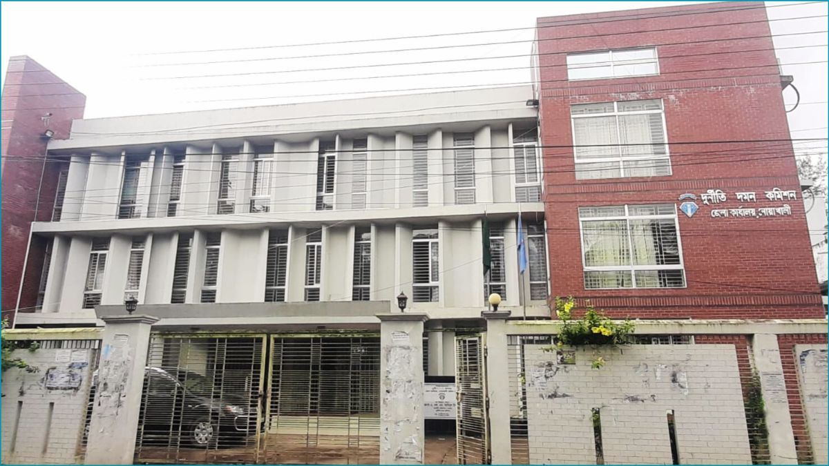 ফেনীর দলিল লেখক মীর মোহাম্মদের আয়বহির্ভূত সম্পদ অর্জন, দুদকের মামলা