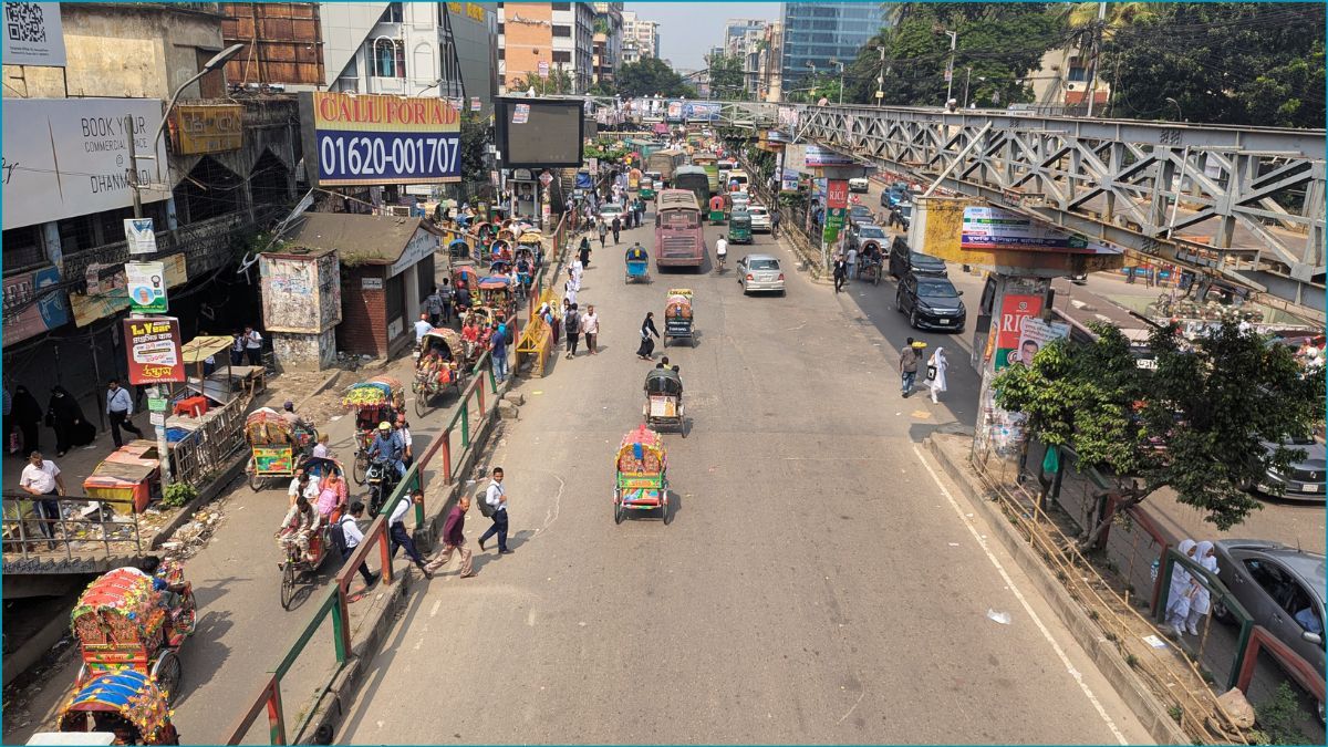 সায়েন্সল্যাব মোড়ে শিক্ষার্থীদের অবরোধ প্রত্যাহার, যান চলাচল স্বাভাবিক