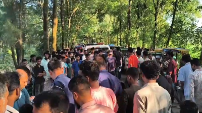 নোয়াখালীর সুবর্ণচরে সড়কে যুবককে কুপিয়ে হত্যা