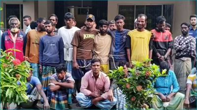 পদ্মা-মেঘনার অভয়াশ্রমে মা ইলিশ শিকারে ৪৫ জেলে আটক