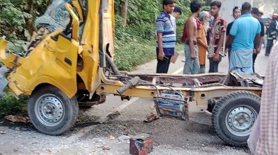 টাঙ্গাইলে ত্রিমুখী সংঘর্ষে নিহত ৪