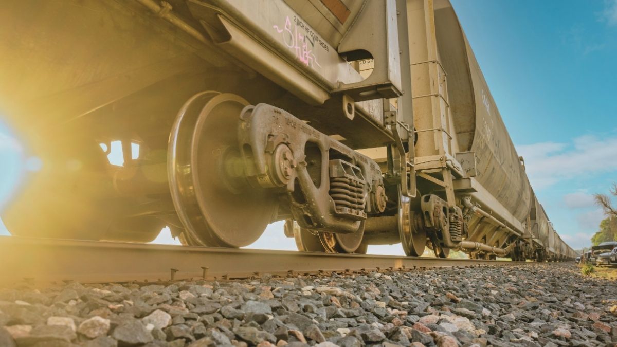 কক্সবাজারের রামুতে ট্রেনে কাটা পড়ে যুবকের মৃত্যু