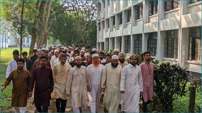 গাজীপুরে মাদ্রাসা ছাত্রী ধর্ষণের বিচারের দাবিতে ইবিতে বিক্ষোভ