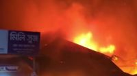 বোয়ালমারীতে মধ্যরাতে অগ্নিকাণ্ডে ১৫ দোকান পুড়ে ছাই