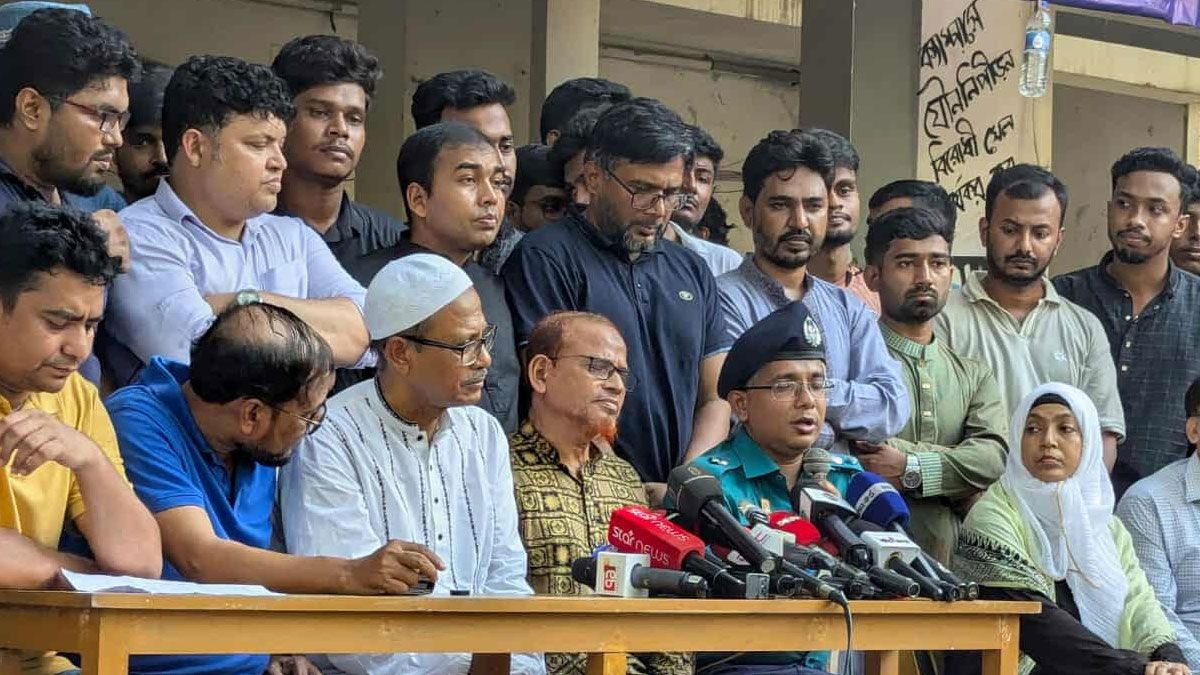 গণমাধ্যমের কথা বিশ্বাস করবেন না : লালবাগ ডিসি