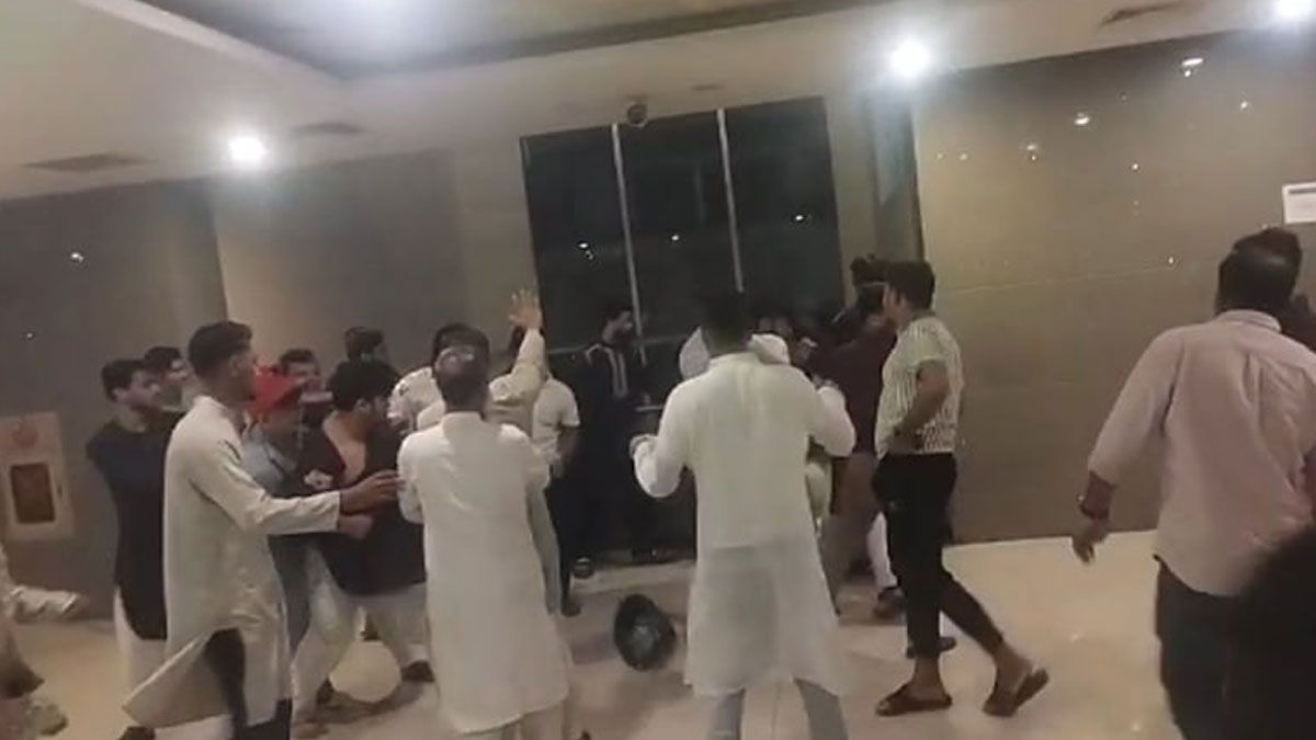 রাজধানীতে এনসিপির দুই গ্রুপের সংঘর্ষে আহত ১