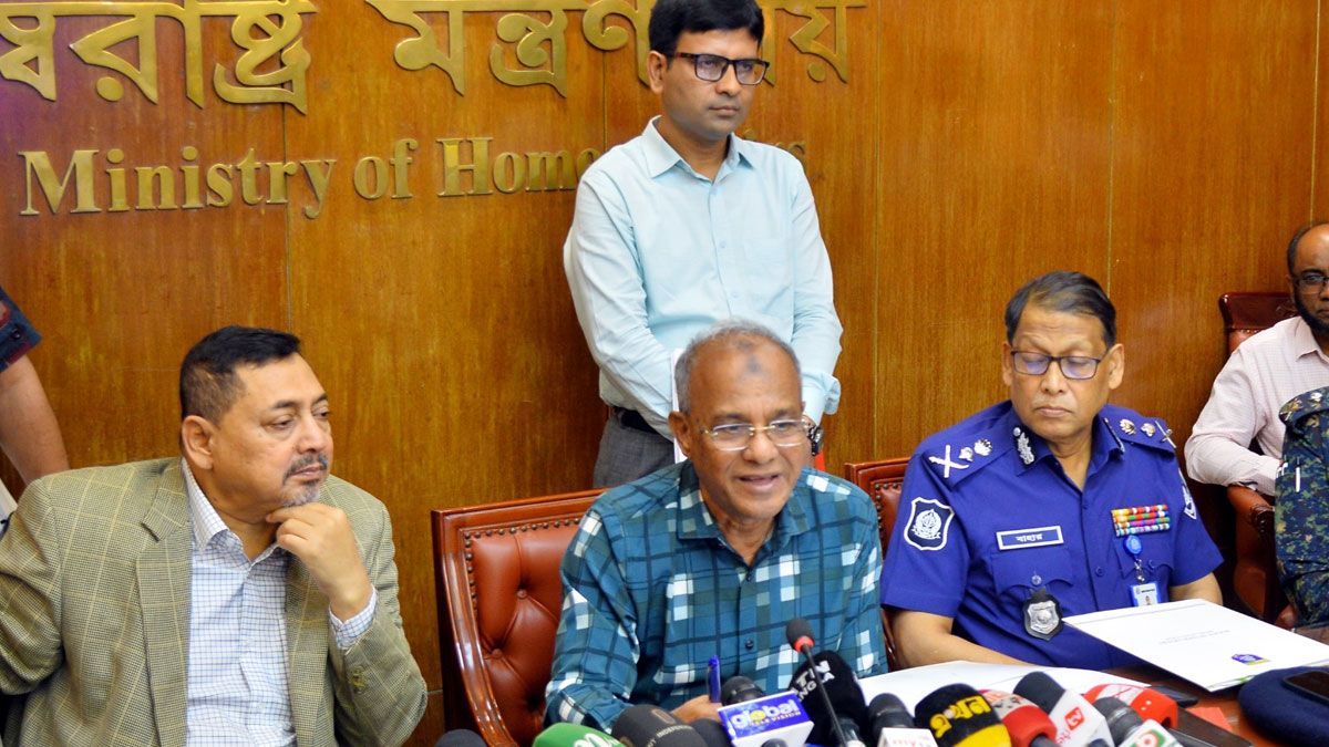 সংসদ নির্বাচনের আগে ব্যক্তিগত সিমকার্ডের সংখ্যা কমানো হবে : স্বরাষ্ট্র উপদেষ্টা