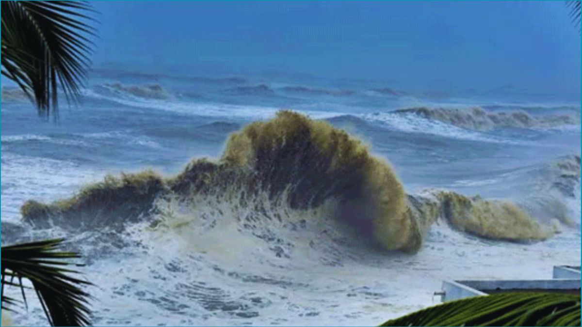 বঙ্গোপসাগরে ঘূর্ণিঝড় ‘মোন্থা’, ২ নম্বর হুঁশিয়ারি সংকেত