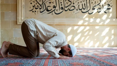 মসজিদে প্রবেশের পর ২ রাকাত নফল নামাজ পড়বে