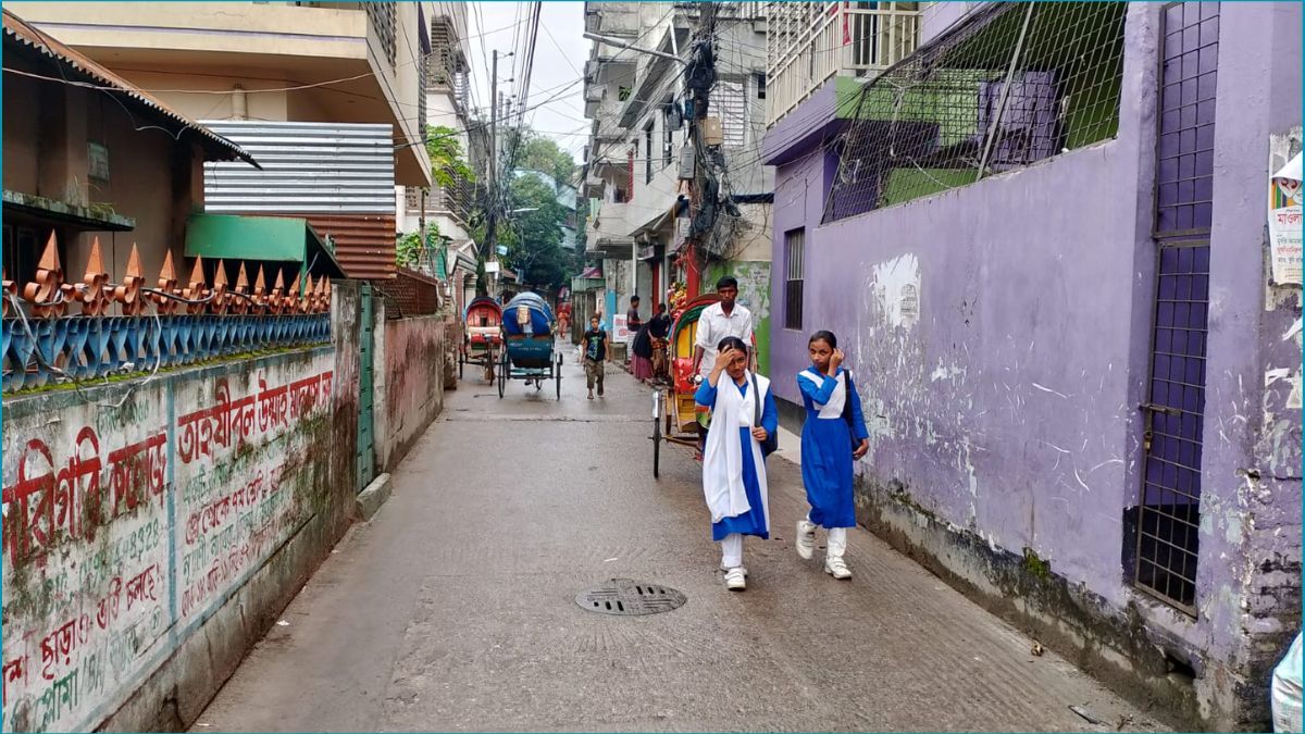 অবশেষে দখলমুক্ত নিকুঞ্জের জামতলা রোড, স্বস্তিতে এলাকাবাসী