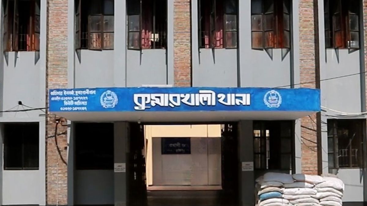 কুষ্টিয়ায় রক্তাক্ত অবস্থায় নারীর মরদেহ উদ্ধার