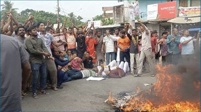 মনোনয়ন বঞ্চিত হান্নান সমর্থকদের সড়ক অবরোধ