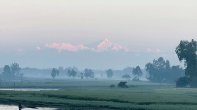 তিস্তায় দেখা মিলছে কাঞ্চনজঙ্ঘা, স্থানীয়দের মাঝে আনন্দের আমেজ