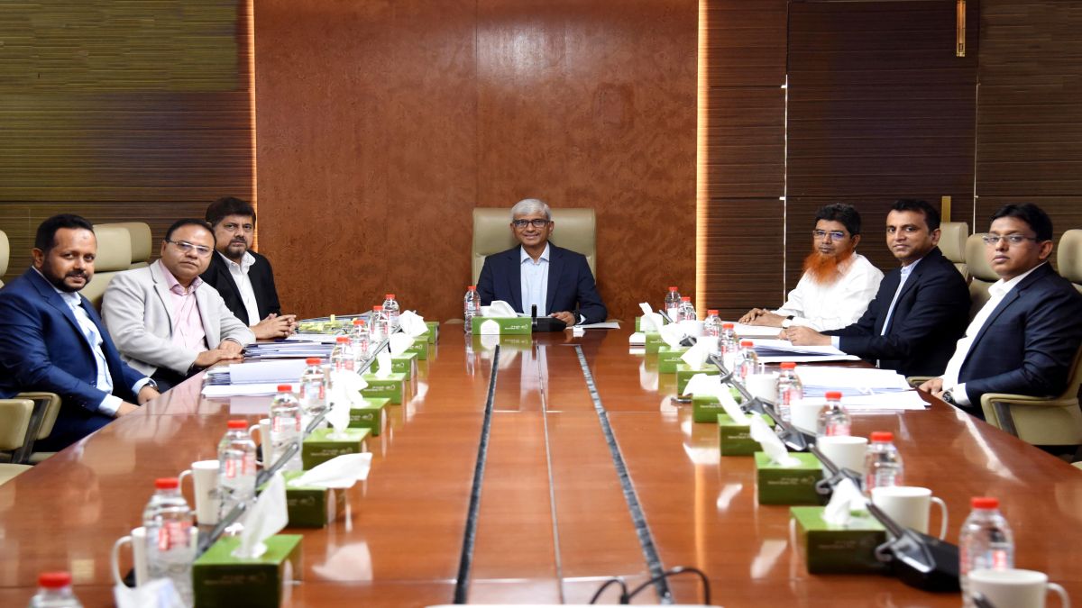 আল-আরাফাহ্ ইসলামী ব্যাংকের ৪৪৩তম পর্ষদ সভা অনুষ্ঠিত