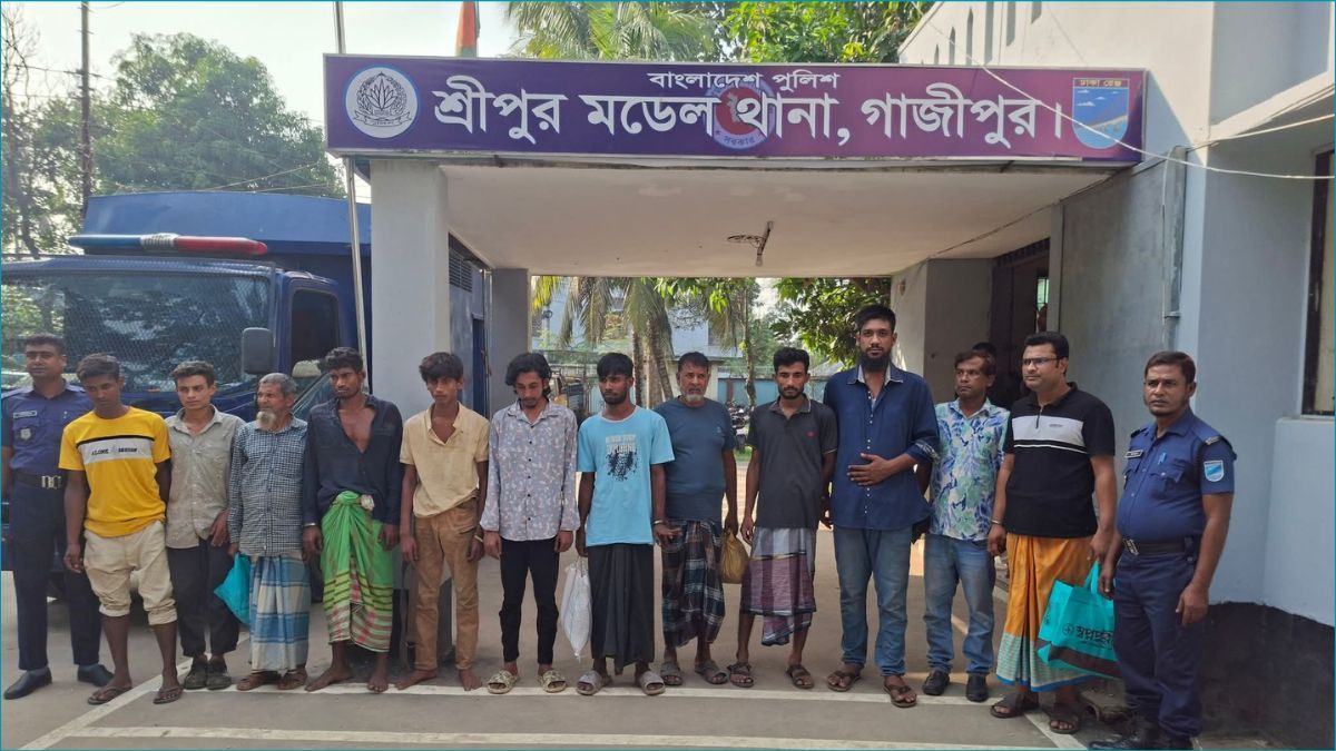 শ্রীপুরে বিশেষ অভিযানে ৩ ডাকাতসহ গ্রেপ্তার ১২