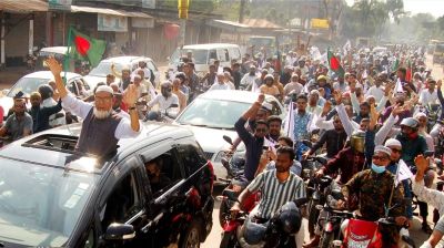 বগুড়া-৭ আসনে জামায়াত প্রার্থী গোলাম রব্বানীর মোটরসাইকেল শোভাযাত্রা