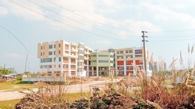 একাধিকবার মেয়াদ বাড়ানোর পরও নির্মাণ কাজ অসম্পূর্ণ