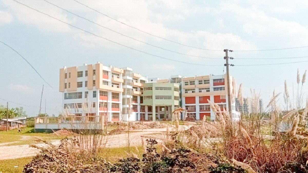 একাধিকবার মেয়াদ বাড়ানোর পরও নির্মাণ কাজ অসম্পূর্ণ