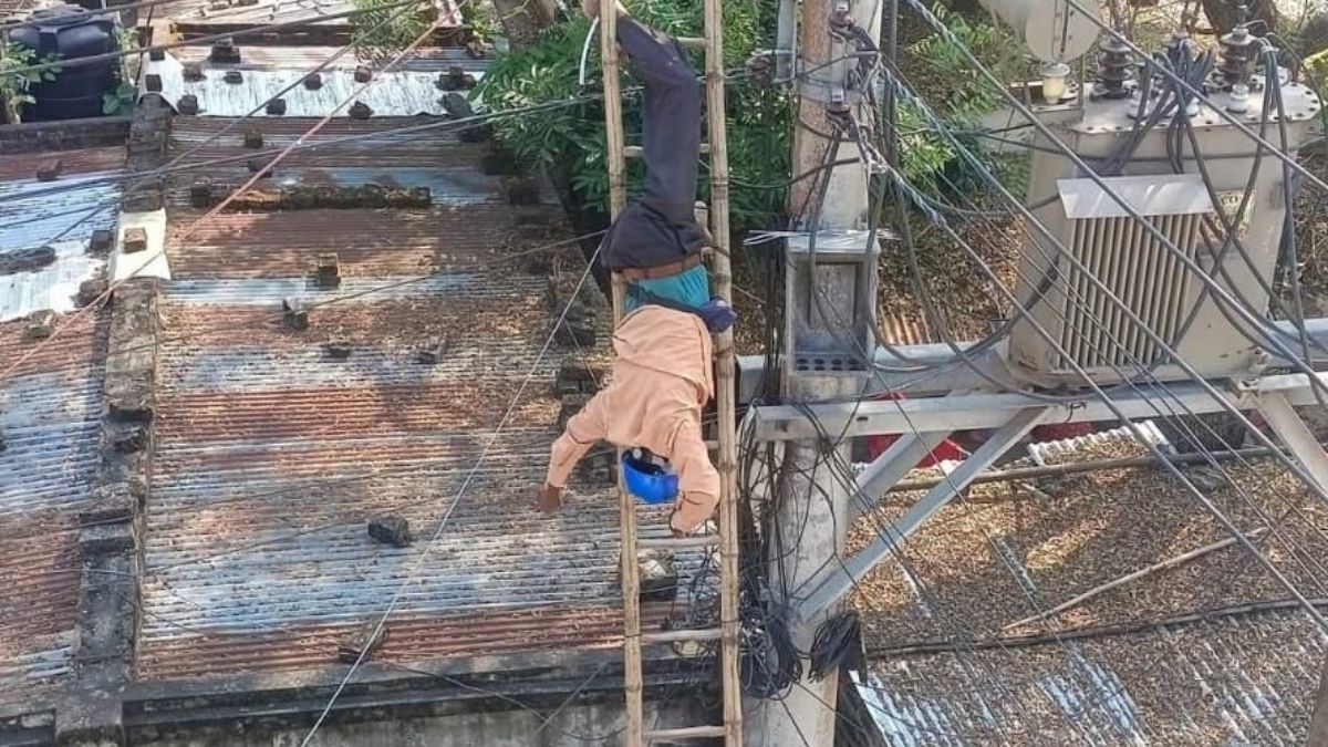 বৈদ্যুতিক খুঁটি থেকে ছিটকে পড়লেন নেসকোর দুই কর্মচারী